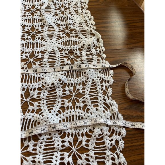 White crocheted table dresser scarf - Picture 3 of 5